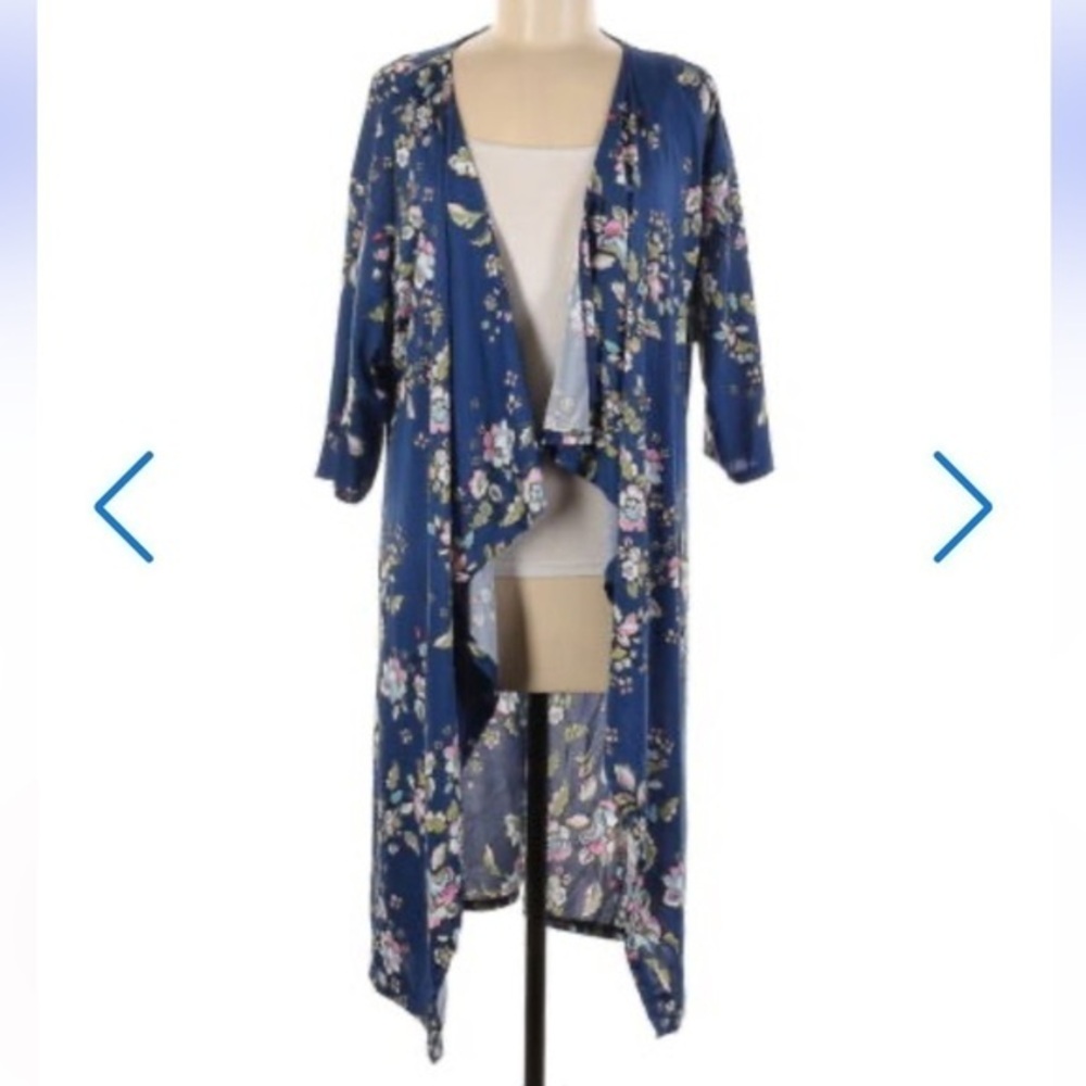 Lularoe Floral Kimono Size Small Fits Most Sizes 00-08 Long, Flowing, Soft